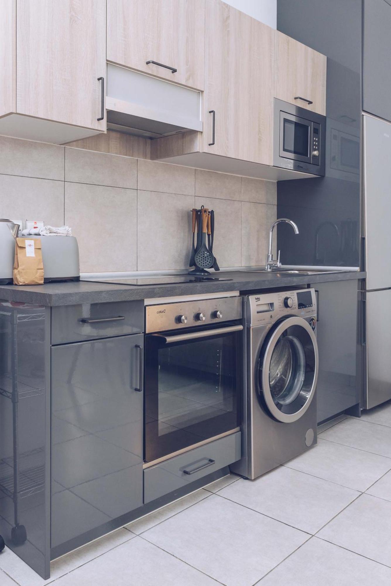 2Br And 2Ba In The Zoko Cozy And Convenient Διαμέρισμα Γιβραλτάρ Εξωτερικό φωτογραφία